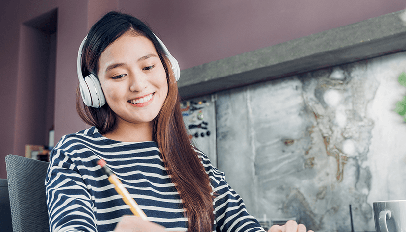 Các bạn học Listening IELTS cơ bản nên thử luyện theo phương pháp nghe - chép chính tả